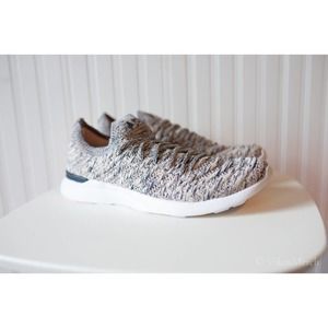 APL TechLoom Wave Sneakers 7.5 or 8 NEW
